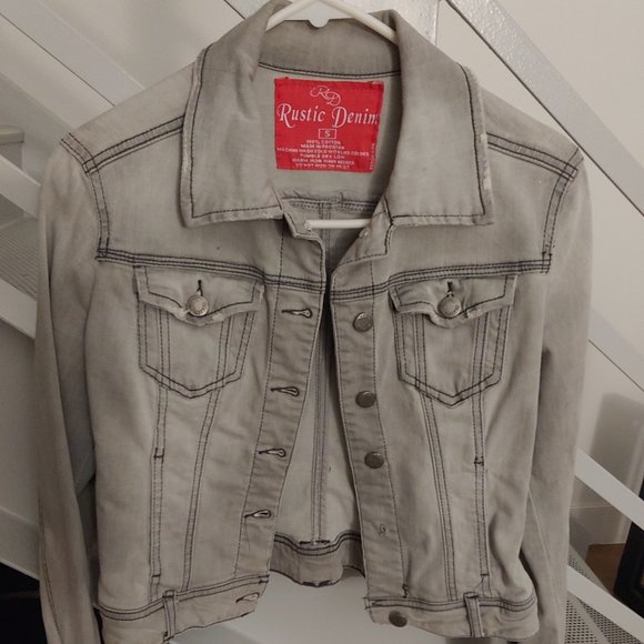 NWOT Grey Washed Crop Jean Jacket SZ S - Picture 1 of 7